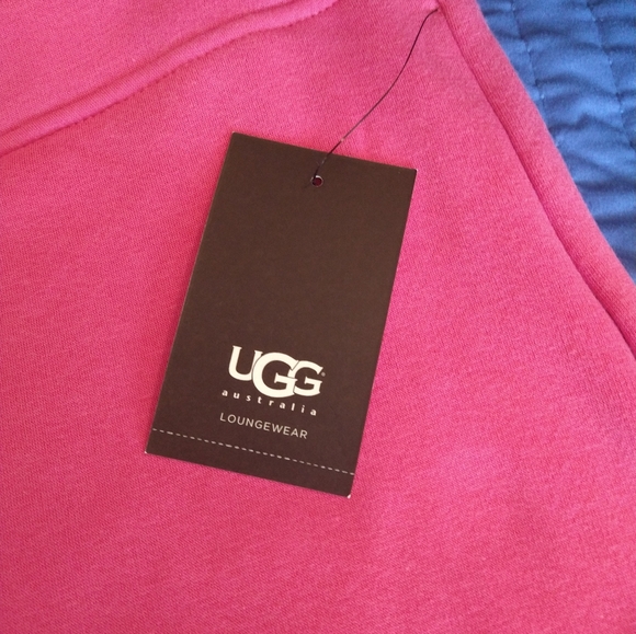 UGG tracksuit 2 piece jacket and pants - Picture 4 of 8